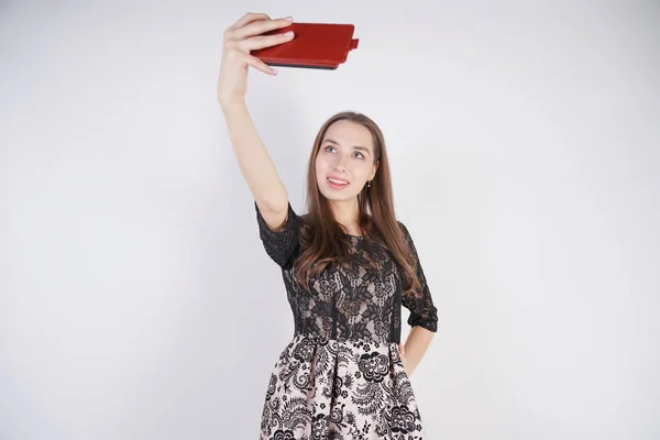 Cute Caucasian Friendly Girl Stands Mobile Phone Her Hand Takes — Stock Photo, Image