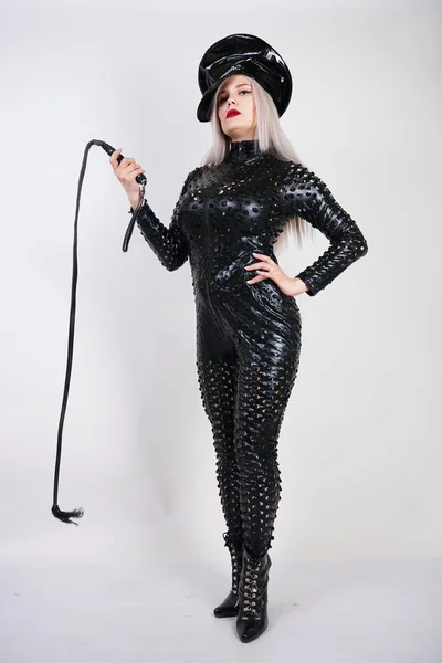 Cruel Moda Bdsm Señora Con Curvas Vestidas Negro Catsuit Con — Foto de Stock