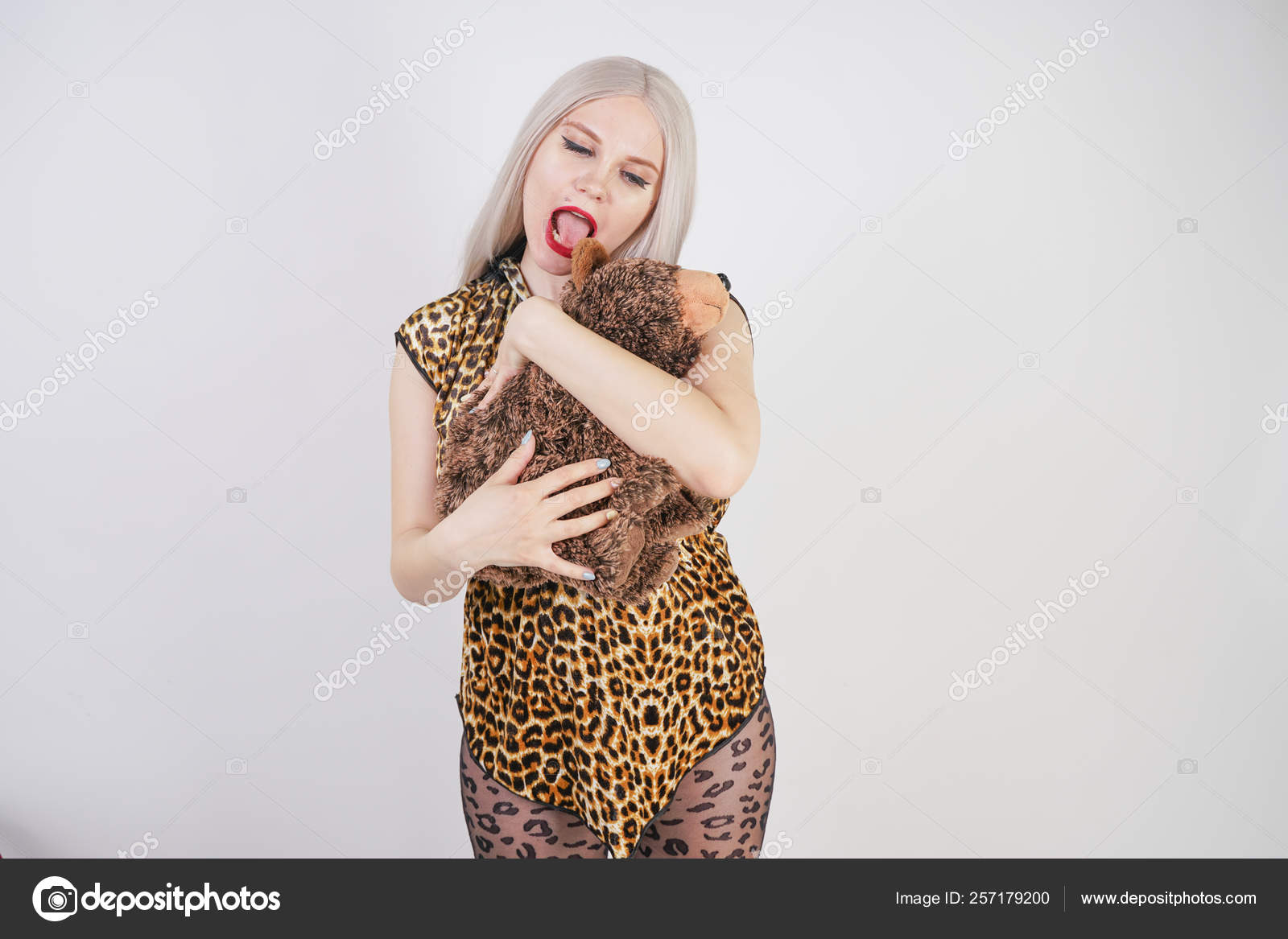 leopard print dress with red lipstick