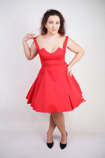 Mujer Regordeta Vestido Rojo Pinup Gordita Chica Moda Pie Sobre — Foto de Stock