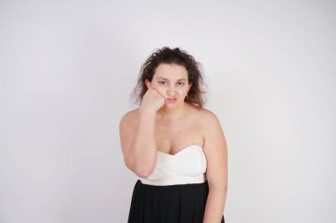 düşük benlik saygısı ve duygusal tükenmişlik ile sinir depresyon kadın