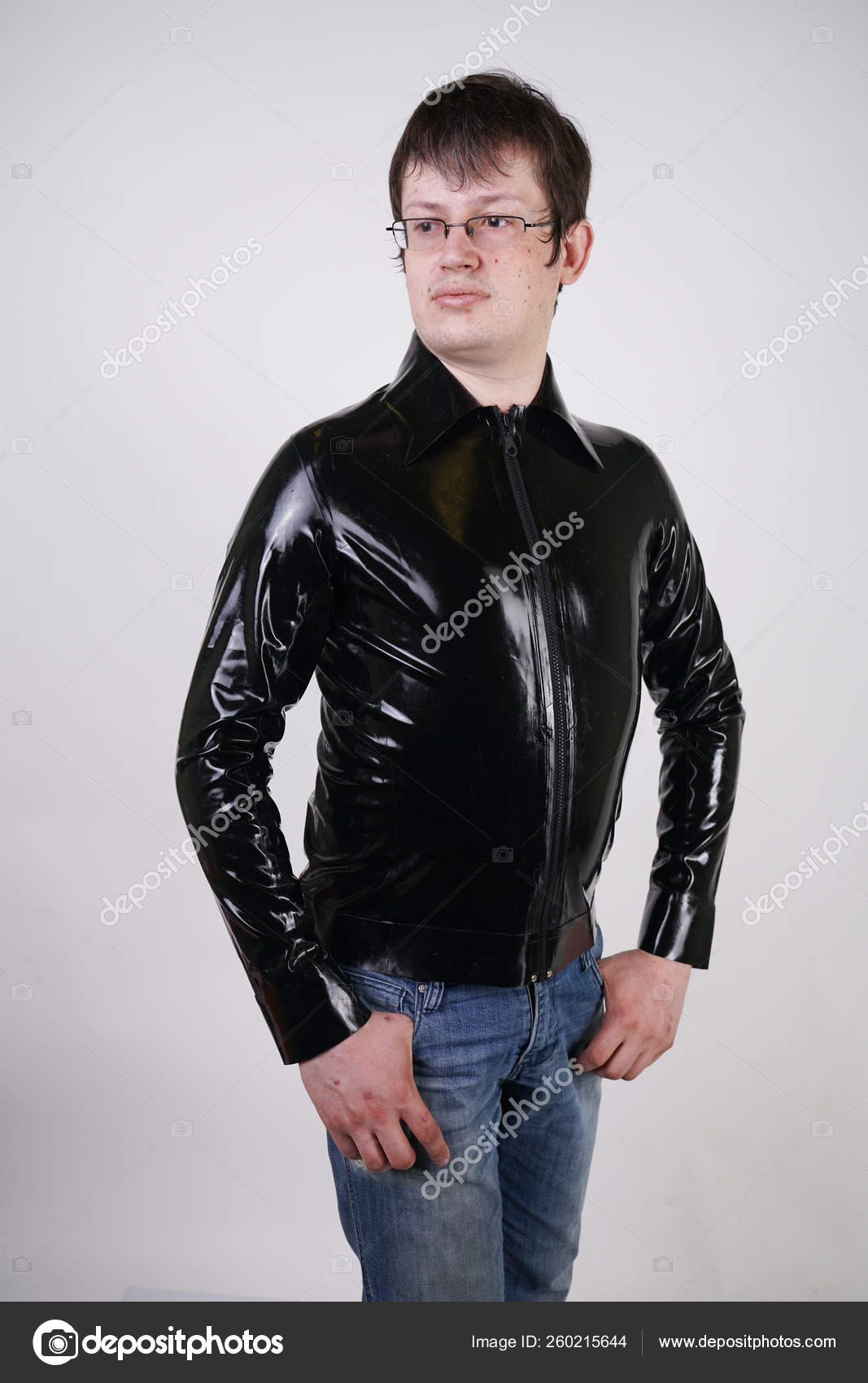 Caucasiano Nerd Gordinho Homem Vestido Moda Látex Borracha Fetiche Roupas —  Foto © agnadevi #260215644, image size:1067x1700