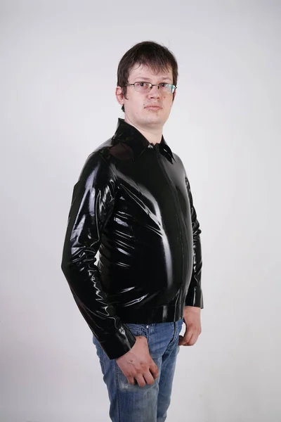 Caucasian Nerd Chubby Man Dressed Fashionable Latex Rubber Fetish Clothes — Stock Photo, Image