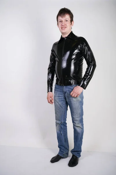 Kaukasische Nerd Mollige Man Gekleed Modieuze Latex Rubber Fetish Kleren — Stockfoto