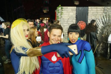 Saint Petersburg, Ru / Rusya - 04 27 2019: Epic Con Saint Petersburg cosplay şenlikli. açıklayıcı editoryal.