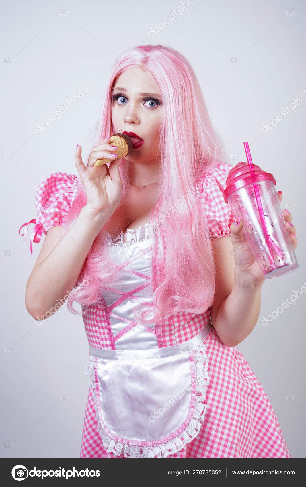 Erotické Bělošské Děvčátko Růžovém Kostním Oblečení Vynikající Letní  Zmrzlinu Sexy — Stock Fotografie © agnadevi #270735352