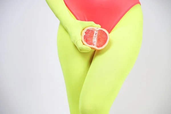 Sexy Girl Holds Grapefruit Her Crotch Offers Sex Training White — Stock Photo, Image