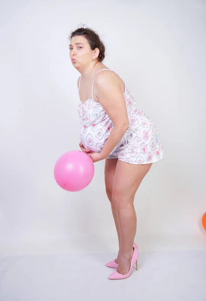 Chica Mediana Edad Realmente Quiere Quedar Embarazada Mujer Pie Pijama —  Fotos de Stock