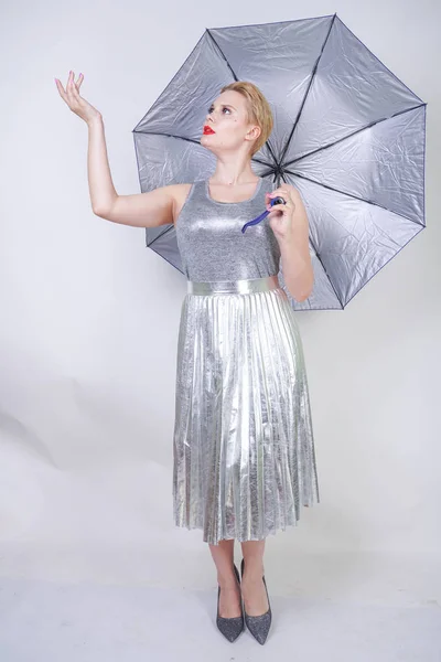 Cute Chubby Short Hair Girl Modern City Metallic Silver Dress — Stock Photo, Image