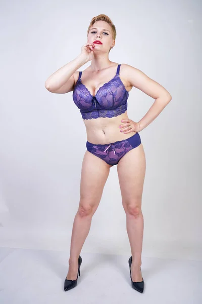 Sexy Size Girl Short Hair Purple Lingerie White Background Studio — Stock Photo, Image