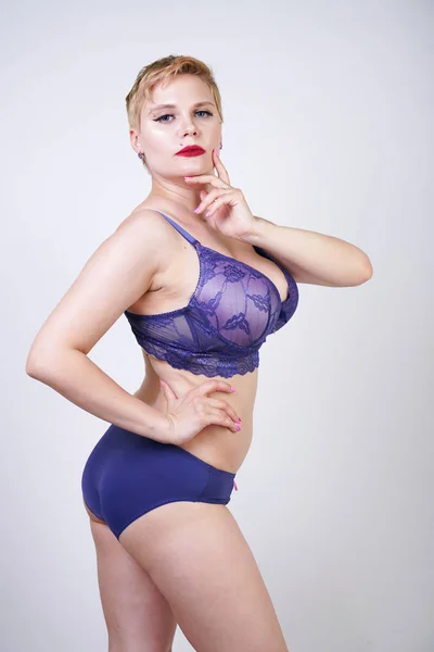 Sexy Size Girl Short Hair Purple Lingerie White Background Studio — Stock Photo, Image