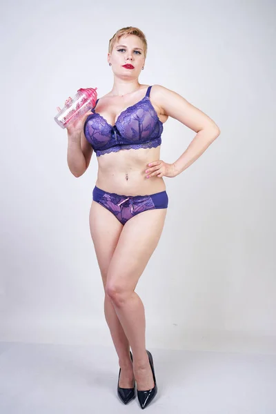 Sexy Size Girl Short Hair Purple Lingerie White Background Studio — Stock Photo, Image