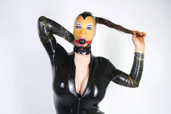 Hot Curvy Crossdresser Wearing Latex Rubber Mask Black Fetish Costume — Stock Photo, Image