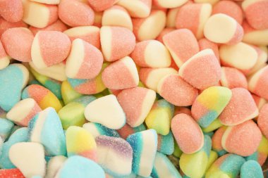 lezzetli çok renkli meyve marmelat. toplu sağlıksız parlak şekerler. farklı jöle fotoğraf yakın. şeker dükkanında lezzetli tatlılar. Kimse. 