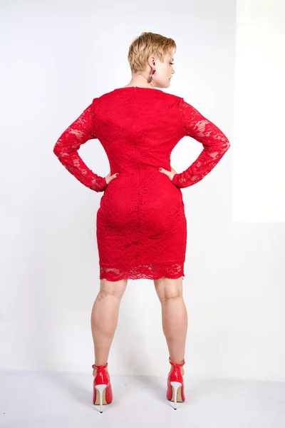 Moda Feminina Vestido Renda Vermelho Sozinho Size Mulher Loira Com — Fotografia de Stock