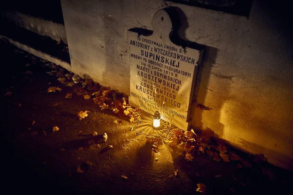 Memento Mori Lampor Och Gravar Alla Helgons Dag Powązki Cemetery — Stockfoto
