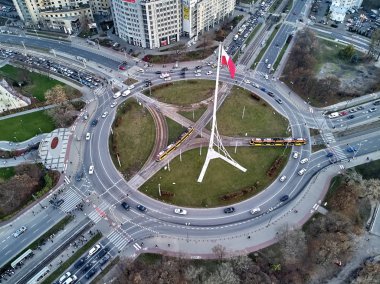 Varşova, Polonya, dron bulunan bir saha aydınlatması üzerinde 