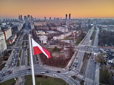 Varşova, Polonya, dron bulunan bir saha aydınlatması üzerinde 