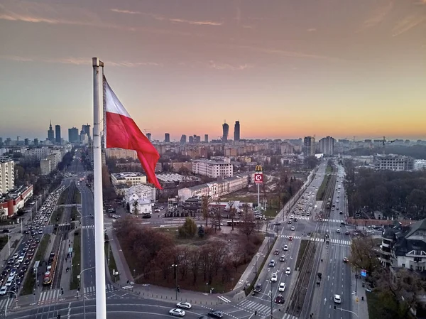 Панорамный Вид Дрона Карусель Бабка Большим Государственным Польским Флагом Высокой — стоковое фото