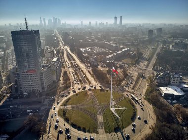 Varşova, Polonya, dron bulunan bir saha aydınlatması üzerinde 