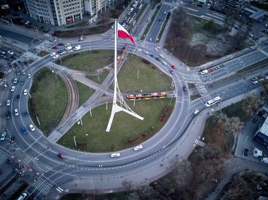 Varşova, Polonya, dron bulunan bir saha aydınlatması üzerinde 