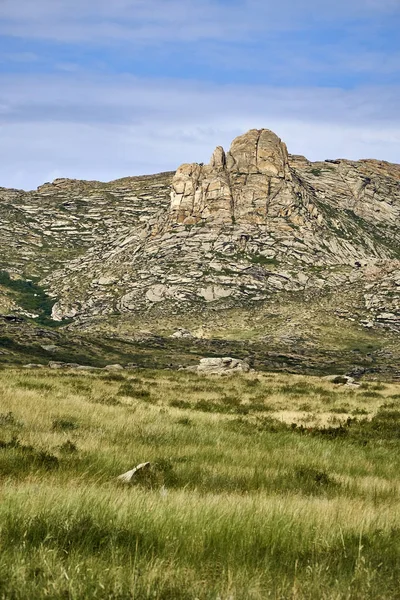 Hermoso Paisaje Estepa Verano Panorámico Montañas Piedra Monasterios Aiyrtau 1003 —  Fotos de Stock