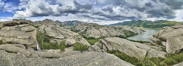 Paisagem Bonita Com Pedra Montanhas Rocha Oraund Dos Lagos Sibiny — Fotografia de Stock