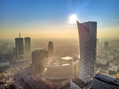 Varşova, Polonya - 01 Aralık 2018: Güzel panoramik hava dron görünümüne Merkezi Varşova şehir ve 