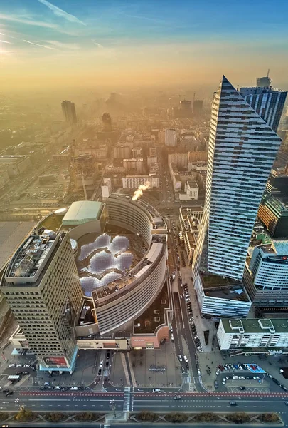 Varşova, Polonya - 01 Aralık 2018: Güzel panoramik hava dron görünümüne Merkezi Varşova şehir ve 