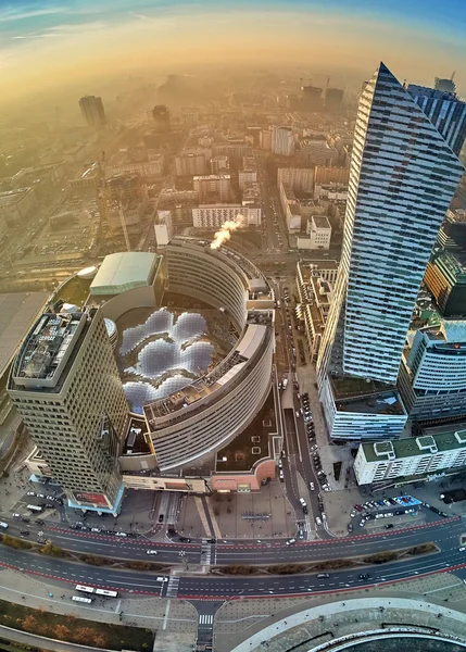 Varşova, Polonya - 01 Aralık 2018: Güzel panoramik hava dron görünümüne Merkezi Varşova şehir ve 