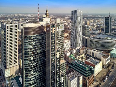 Panorama cityscape Varşova modern şehir, Pkin ve 