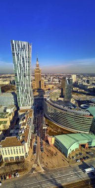 Varşova, Polonya - 23 Şubat 2019: Güzel panoramik hava dron görünümüne Merkezi Varşova şehir ve 