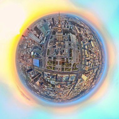 Varşova, Polonya - 07 Nisan 2019: Güzel panoramik hava drone görünümü 