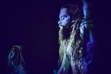 Bialobrzegi, Polonya-Temmuz 13-15, 2019: kişi Wibracje 3,0 Festival Polonya, en büyük farkındalık, müzik ve Polonya yaşam açık hava festivalleri hakkında tutkulu bir konser sırasında eğlenmek