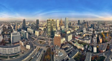 Panorama cityscape Varşova modern şehir, Pkin ve 