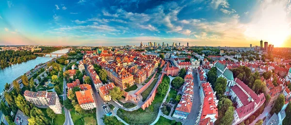 Krásný Panoramatický Výhled Staré Varšavské Město Pol Stare Miasto Moderními — Stock fotografie