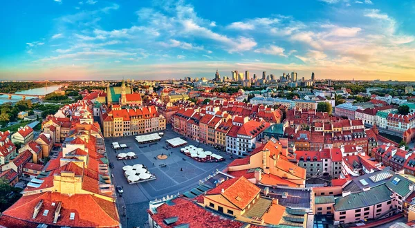 Krásný Panoramatický Výhled Staré Varšavské Město Pol Stare Miasto Moderními — Stock fotografie