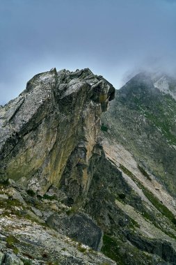 National Park High Tatra 'daki dağın güzel panoramik hava aracı görüntüsü. Kuzey Slovakya, Avrupa, AB. Güzel dünya.