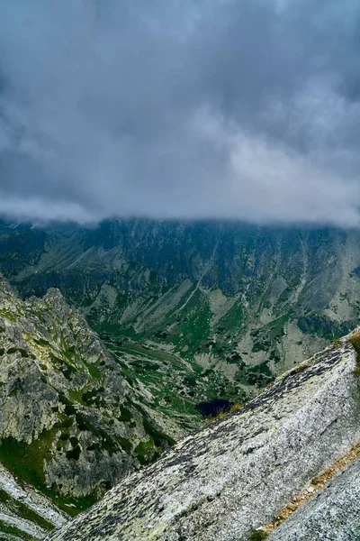 Vista Aérea Panorâmica Bonita Drone Montanha Parque Nacional Tatra Alto — Fotografia de Stock