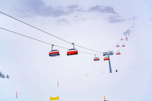 Лижний Підйомник Веде Гірськолижного Курорту Eiger Nordwand Кемпінг Висоті Швейцарія — стокове фото