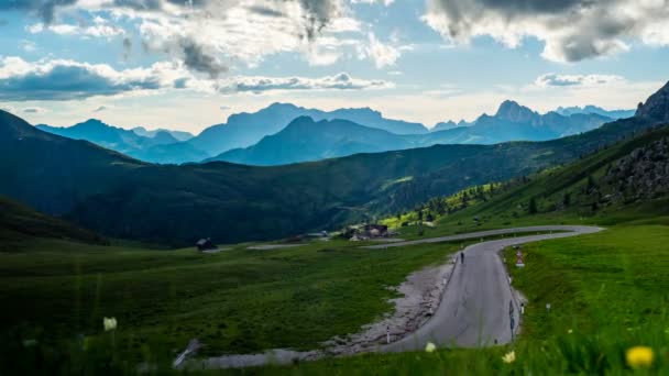 Zaman Atlamalı Bulutlar Gökyüzü Gölge Güzel Dolomites Dağı Nda Güney — Stok video