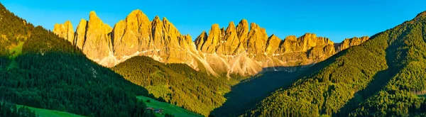 Panoramautsikt Över Den Vackra Montera Geissler Spitzen Dolomiterna Kvällen Val — Stockfoto