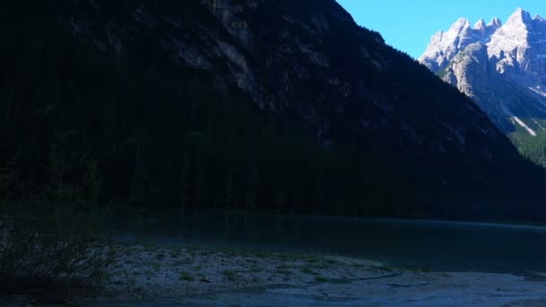 Bela Montanha Dolomitas Luz Manhã Famoso Lago Durrensee Tre Cime — Vídeo de Stock