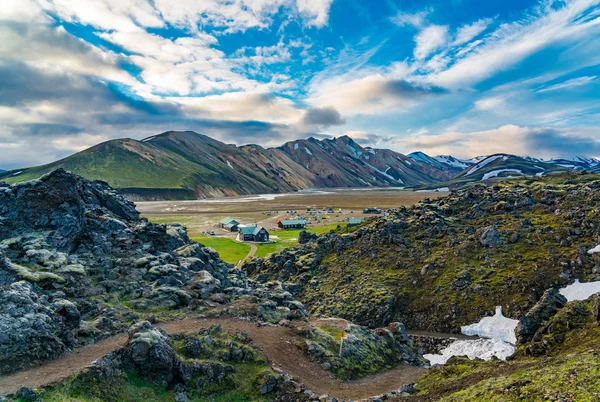 Landmannalaugar Islândia Julho 2018 Vista Impressionante Bela Montanha Com Tendas — Fotografia de Stock