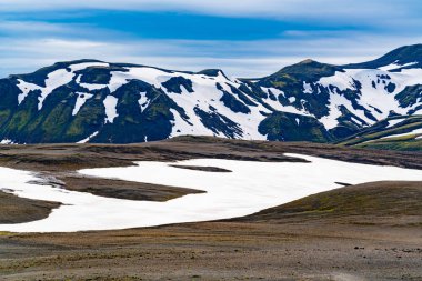 Landmannalaugar İzlanda Highlands'kara ile güzel dağ manzarası