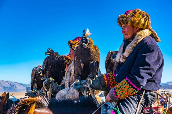 Ulgii Mongolei Oktober 2018 Steinadlerfest Die Mongolischen Reiter Auf Dem — Stockfoto