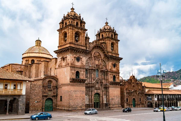 Iglesia de la Compañía de Jesús en la Plaza de Armas de Cusco , — Foto de Stock