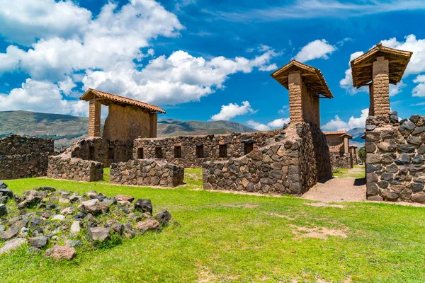 Ruinen der Lagerhallen in Rakchi, der Inka archäologischen Sitz — Stockfoto