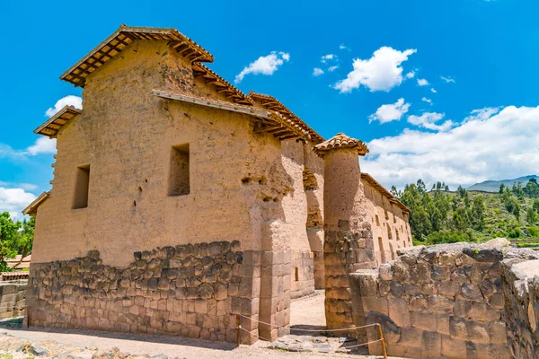 Blick auf die Ruine Tempel von Wiracocha an der Inka archäologischen — Stockfoto