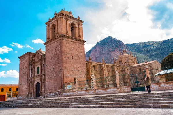 Fachada de la Iglesia de Santa Isabella en Pucara Puno — Foto de Stock
